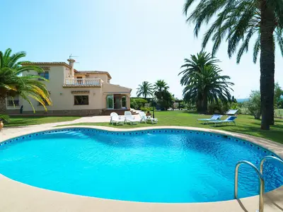 PoolOfHouse