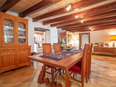 DiningRoom