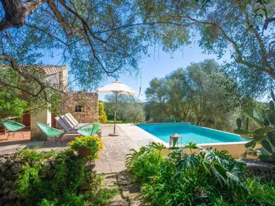 PoolOfHouse