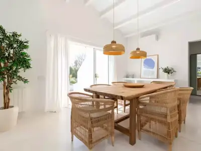 DiningRoom