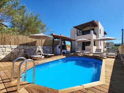 PoolOfHouse