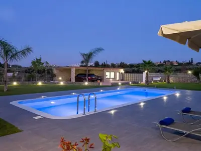PoolOfHouse