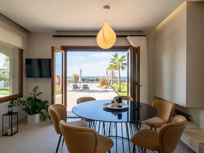 DiningRoom