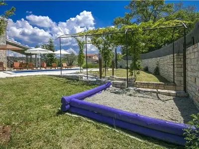 Villa für 6 Personen (103 m²) in Brečevići 4/10