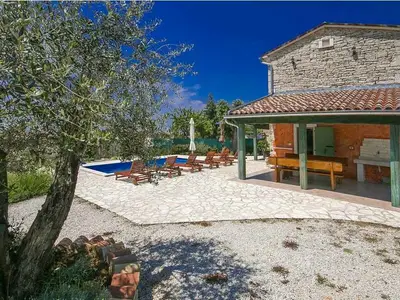 Villa für 6 Personen (103 m²) in Brečevići 9/10