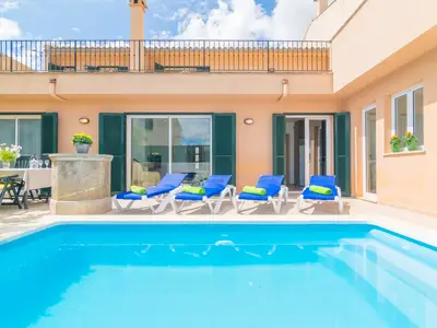PoolOfHouse