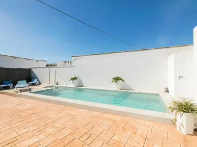 PoolOfHouse