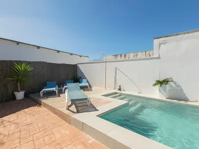 PoolOfHouse