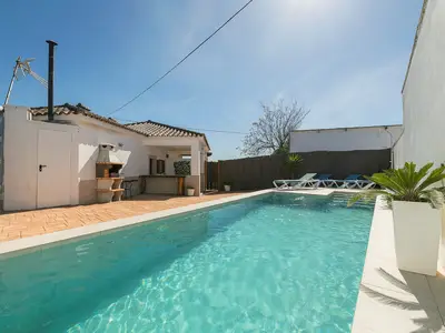 PoolOfHouse