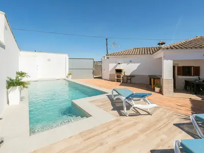 PoolOfHouse