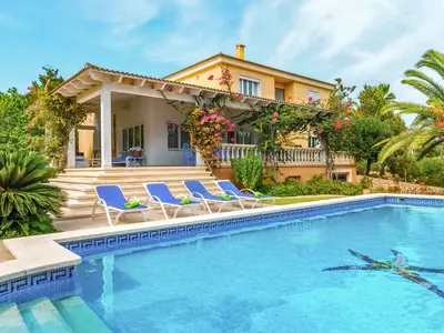 PoolOfHouse