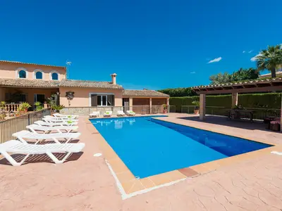 PoolOfHouse
