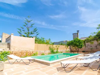 PoolOfHouse