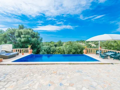 PoolOfHouse
