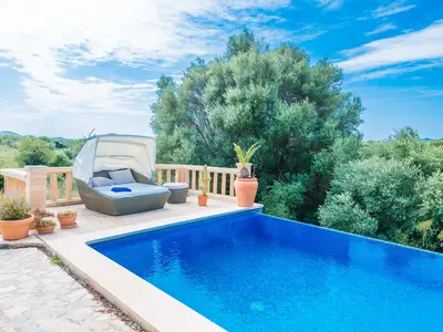 PoolOfHouse