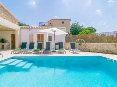 PoolOfHouse