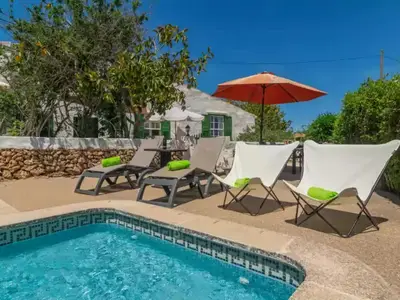 PoolOfHouse