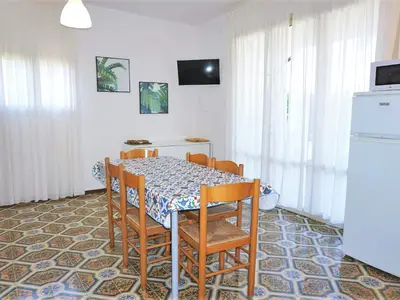 DiningRoom DiningRoom