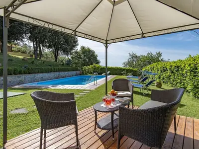 PoolOfHouse