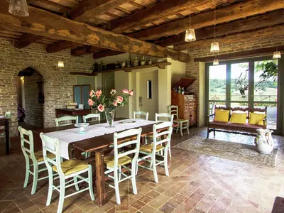 DiningRoom