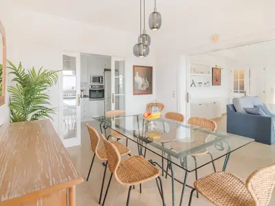 DiningRoom
