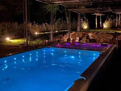 PoolOfHouse