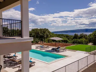 Villa für 10 Personen (278 m²) in Krk 1/10