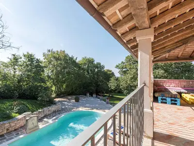 Villa für 4 Personen (240 m²) in Barat 6/10