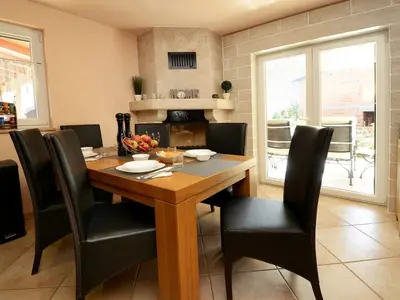 DiningRoom