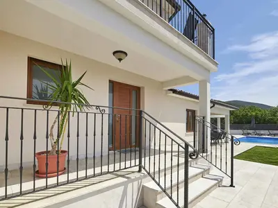 Villa für 8 Personen (170 m²) in Diminići 4/10