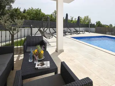 Villa für 8 Personen (170 m²) in Diminići 7/10