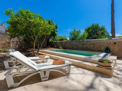 PoolOfHouse