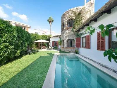 PoolOfHouse