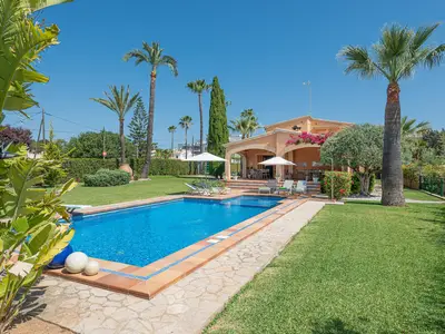 PoolOfHouse