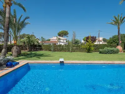 PoolOfHouse