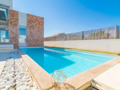 PoolOfHouse