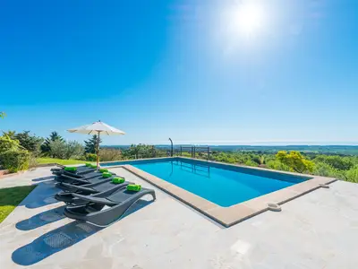 PoolOfHouse