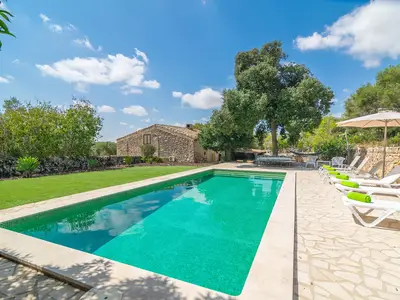 PoolOfHouse