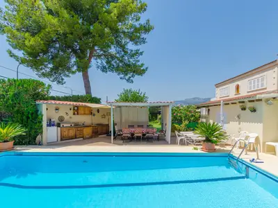 PoolOfHouse