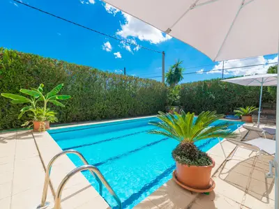 PoolOfHouse