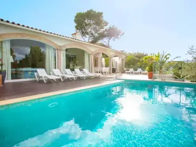 PoolOfHouse