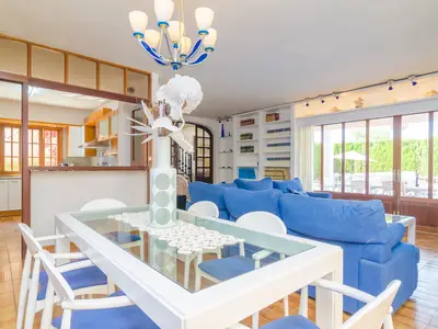DiningRoom