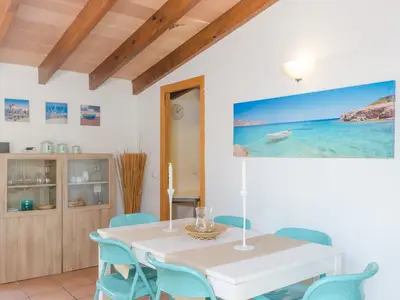 DiningRoom