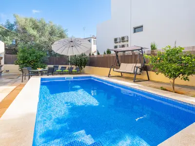 PoolOfHouse