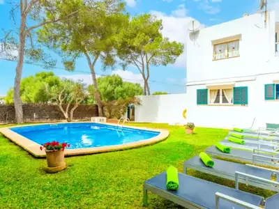 PoolOfHouse
