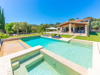 PoolOfHouse