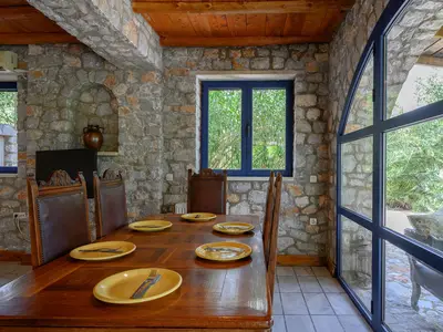 DiningRoom