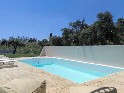 PoolOfHouse