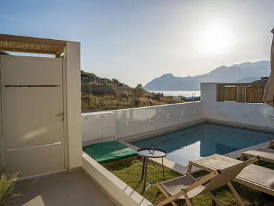 PoolOfHouse