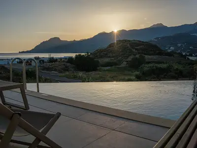 PoolOfHouse